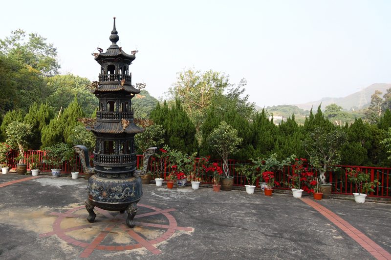 Lung Shan Temple